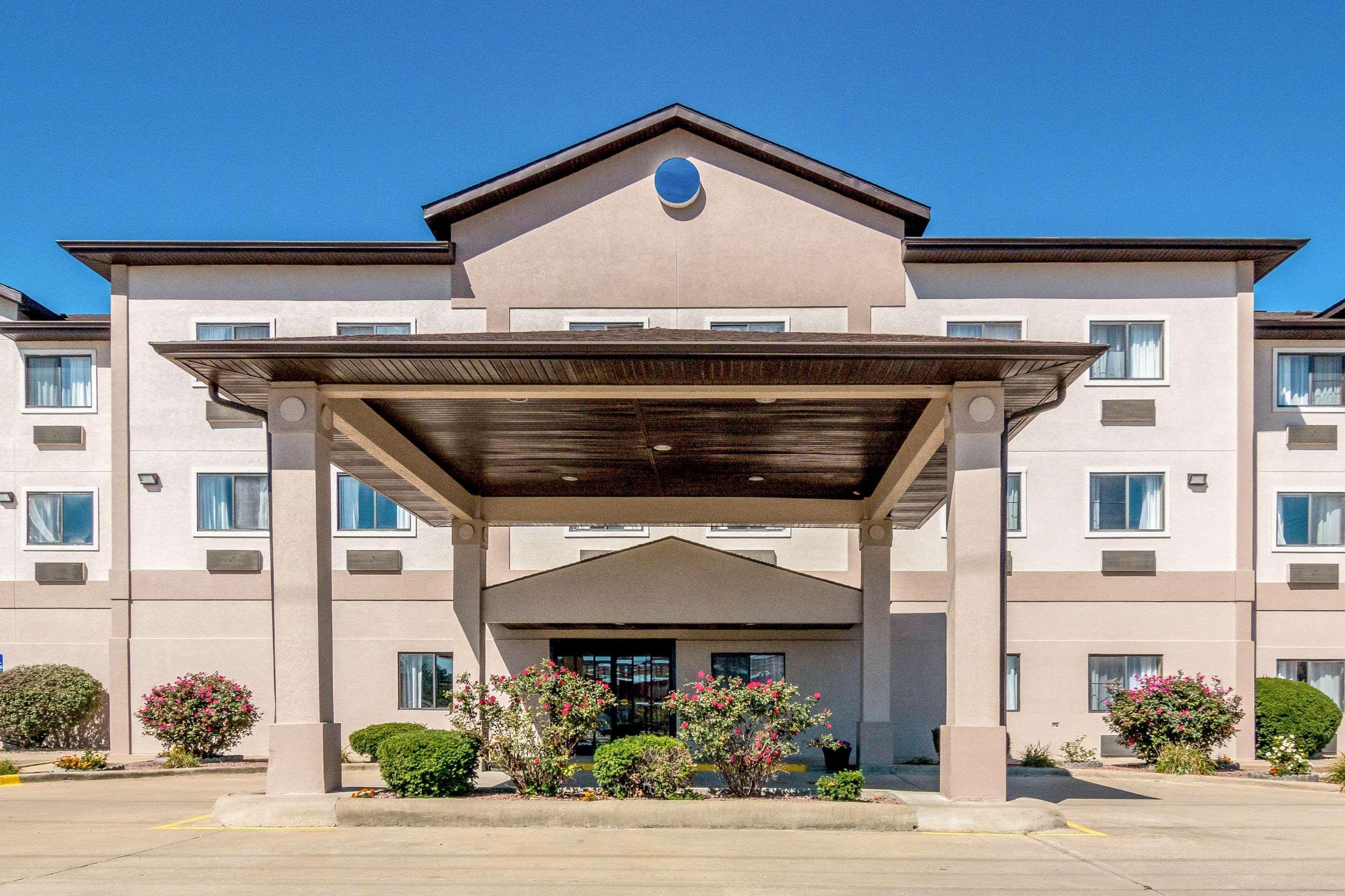 Quality Inn & Suites Salem Near I-57 Esterno foto